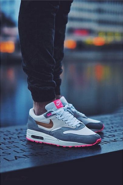 pink pack air max 1