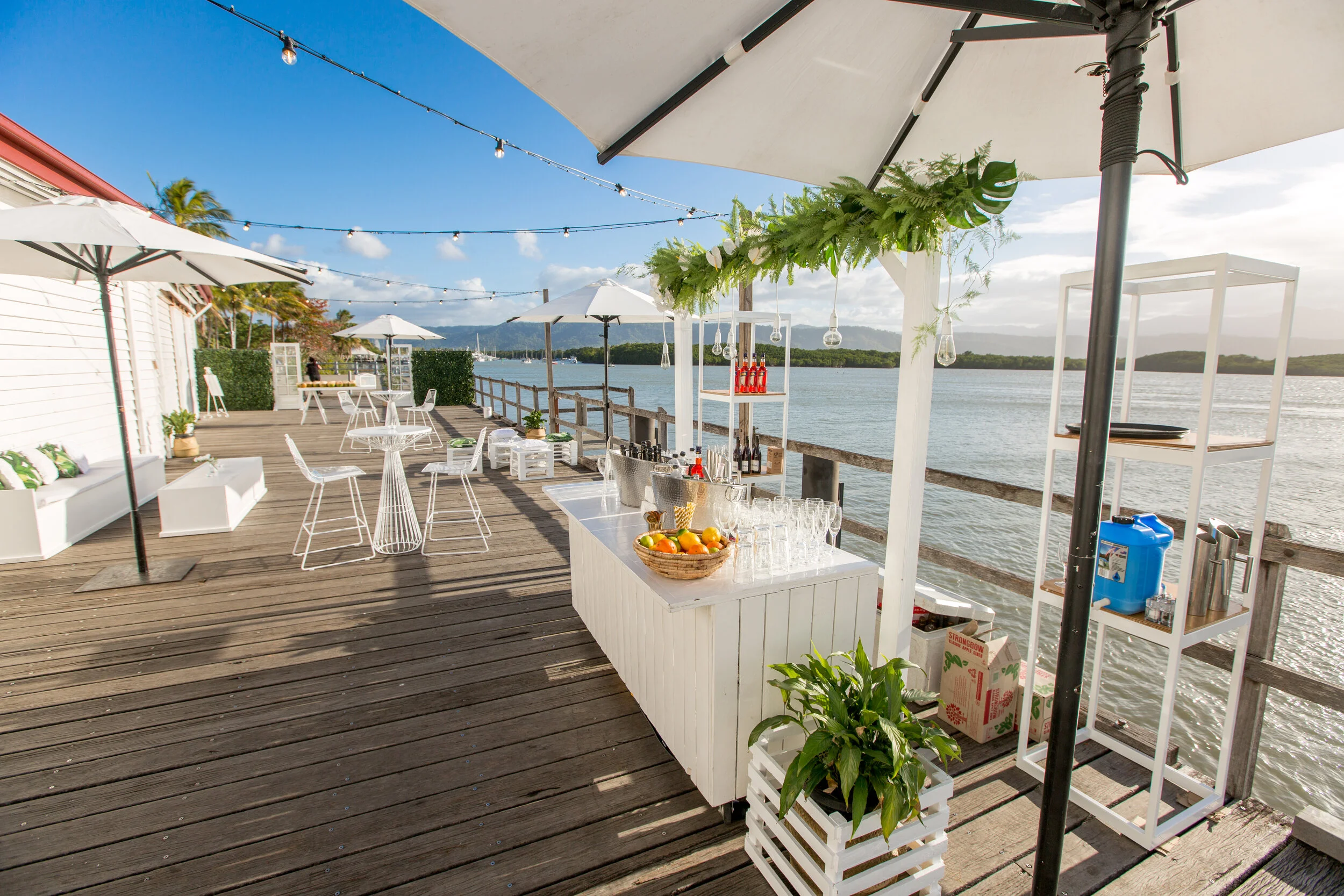 port-douglas-sugar-wharf-weddings