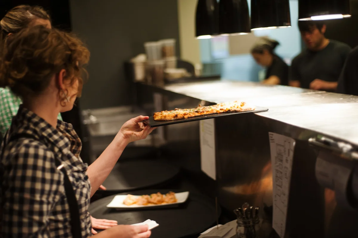 0208SHKfood_candid041.jpg