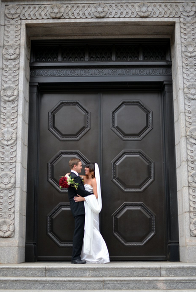 new york historical society veil hushed commotion