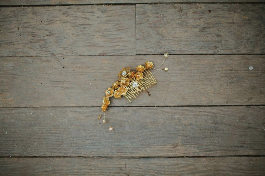 gold flower hair comb hushed commotion.jpg