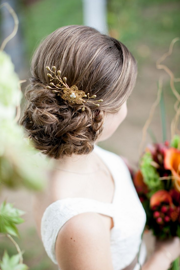 gold molly comb hushed commotion