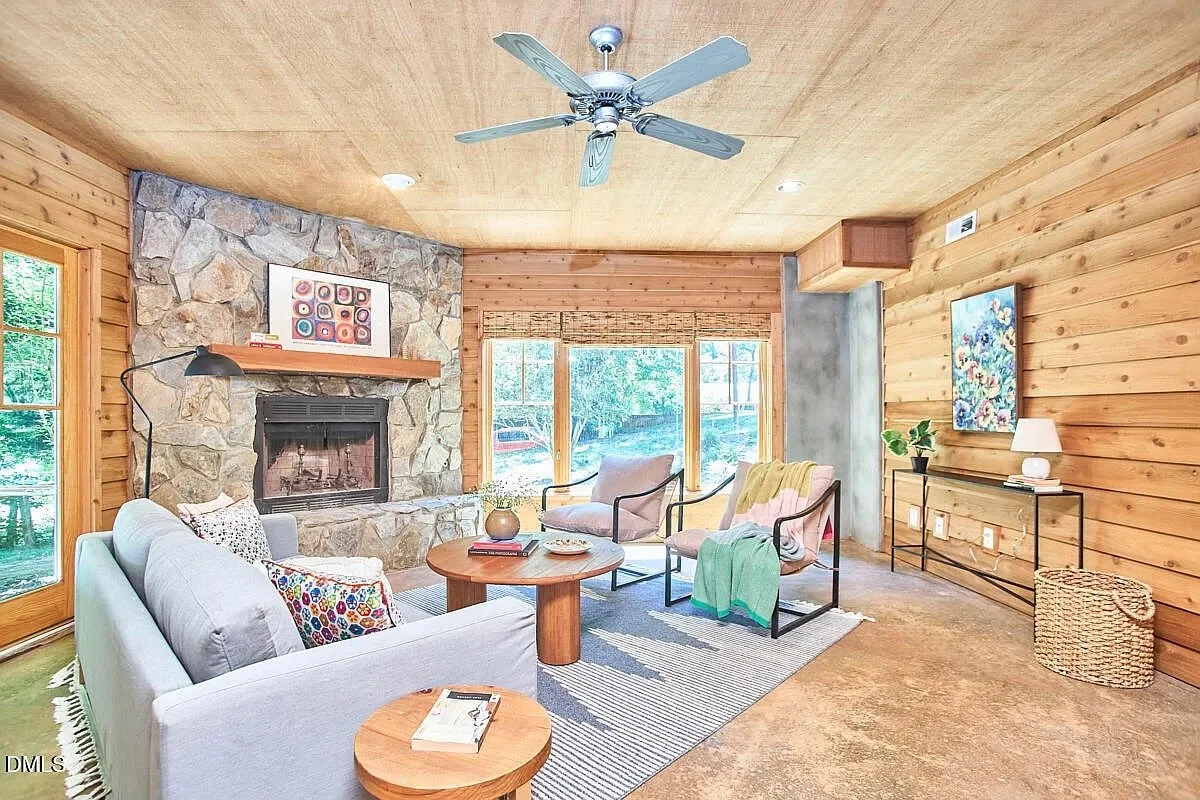 3110 Carriage Trail 