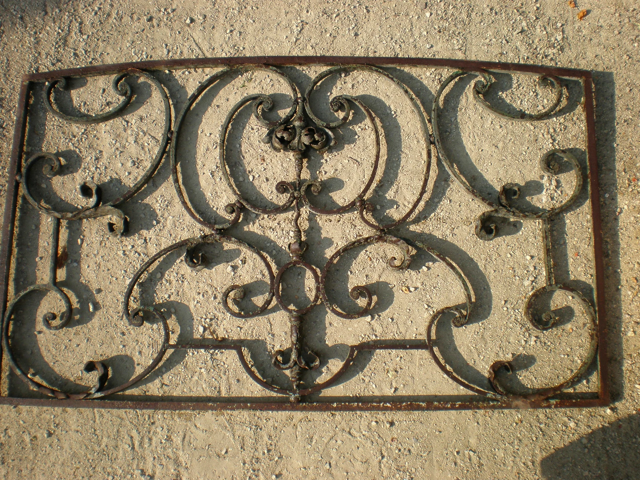 French 18th Century wrought Iron balcony