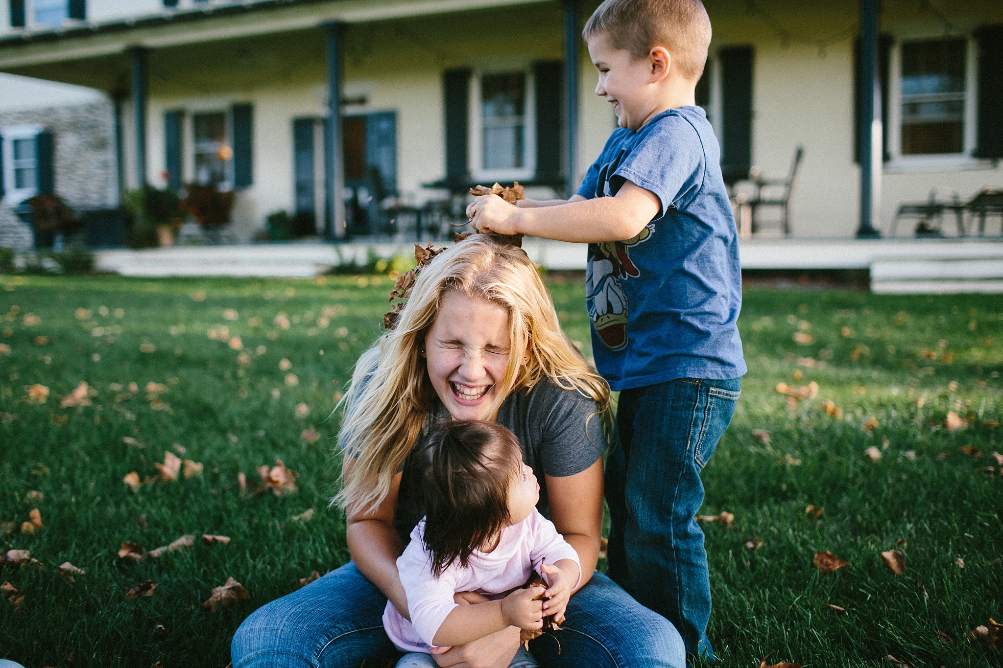 KellyLappPhotography_familyphotojournalism_inhomesession_Lancasterfamilyphotographer_Hostetter_11.JPG