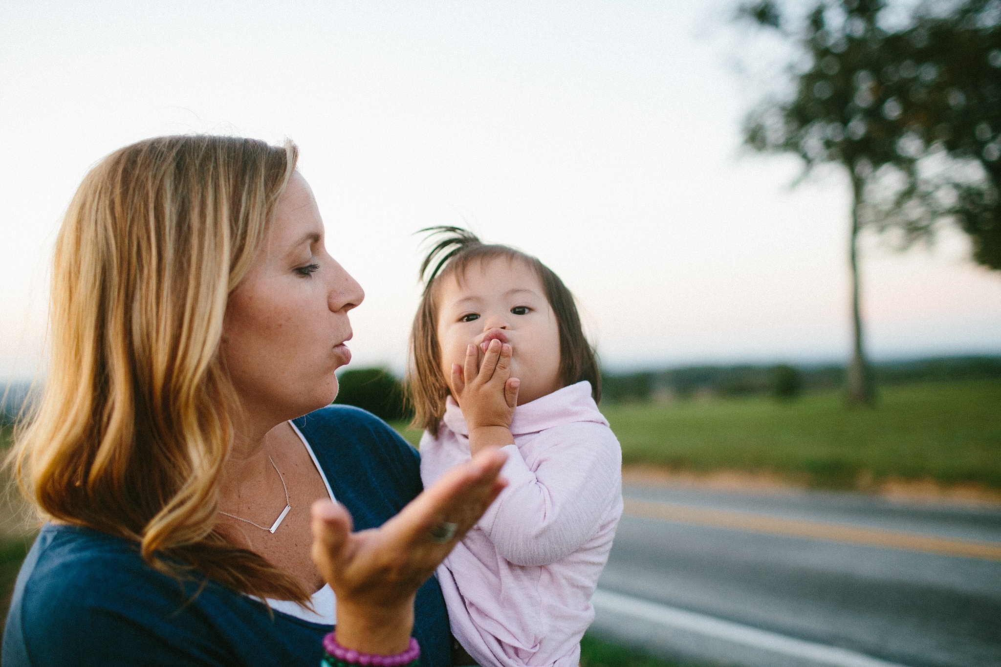 KellyLappPhotography_familyphotojournalism_inhomesession_Lancasterfamilyphotographer_Hostetter_33.JPG