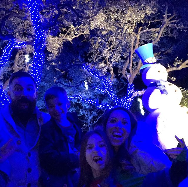 When frosty #photobombs good times at #zoolights