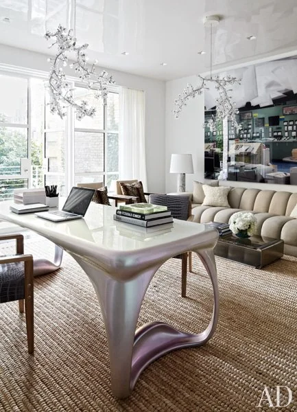 item6.rendition.slideshowWideVertical.delphine-krakoff-new-york-city-10-study-swarovski-chandelier.jpg