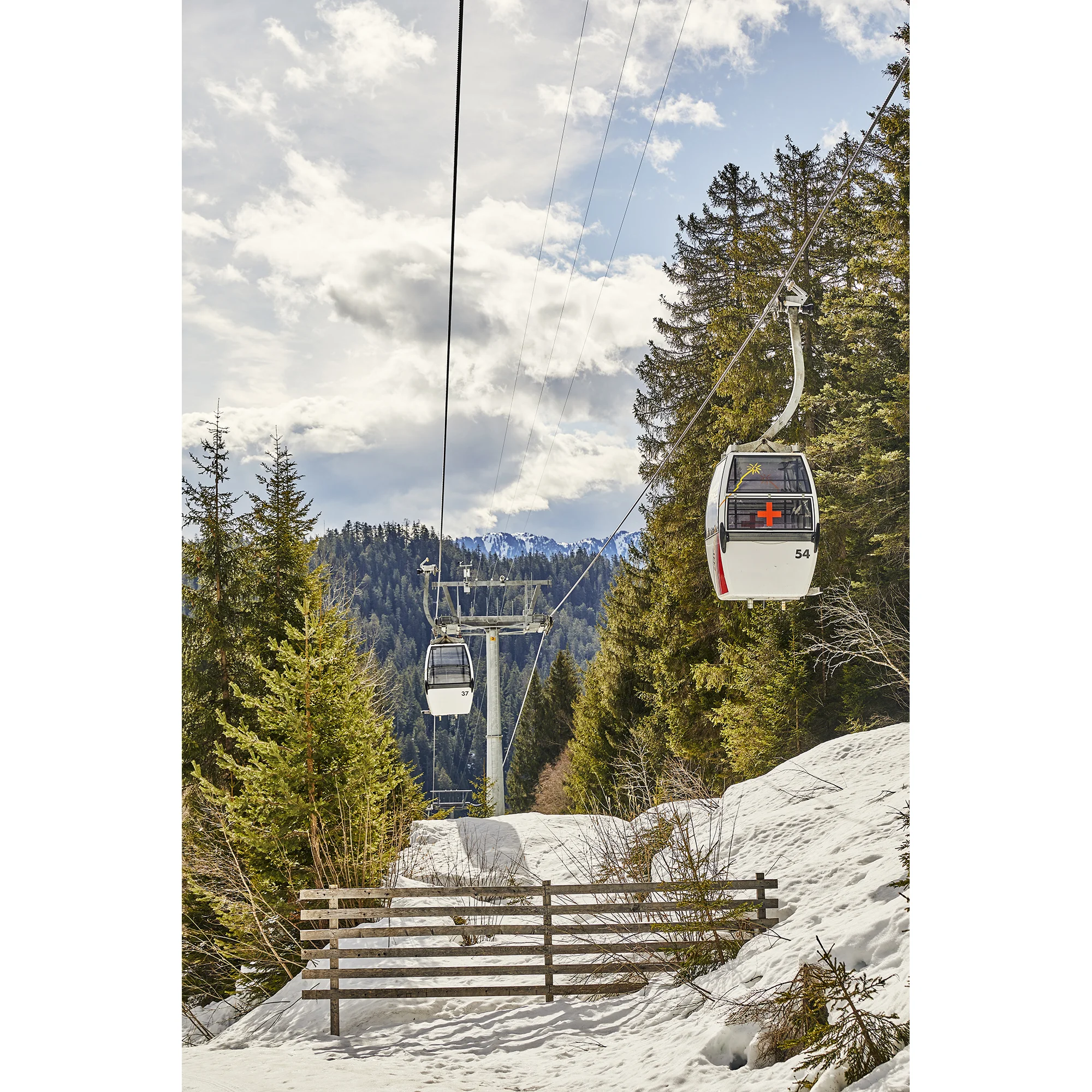 181304_LAAX_SKI_0169_Wide.jpg