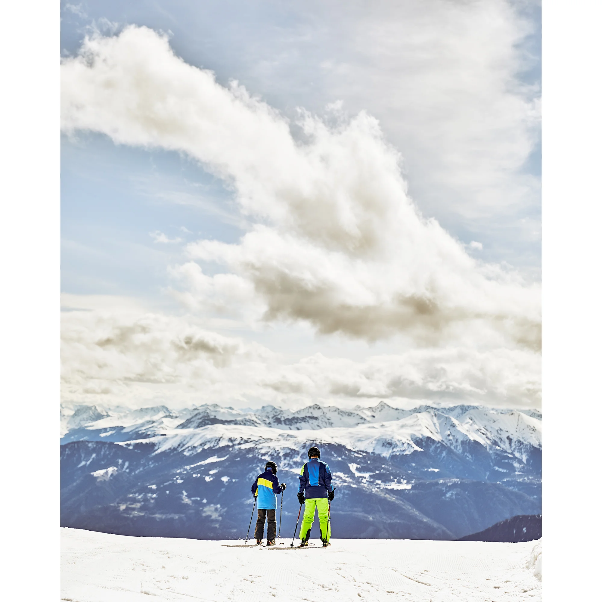 181304_LAAX_SKI_0182_Wide.jpg