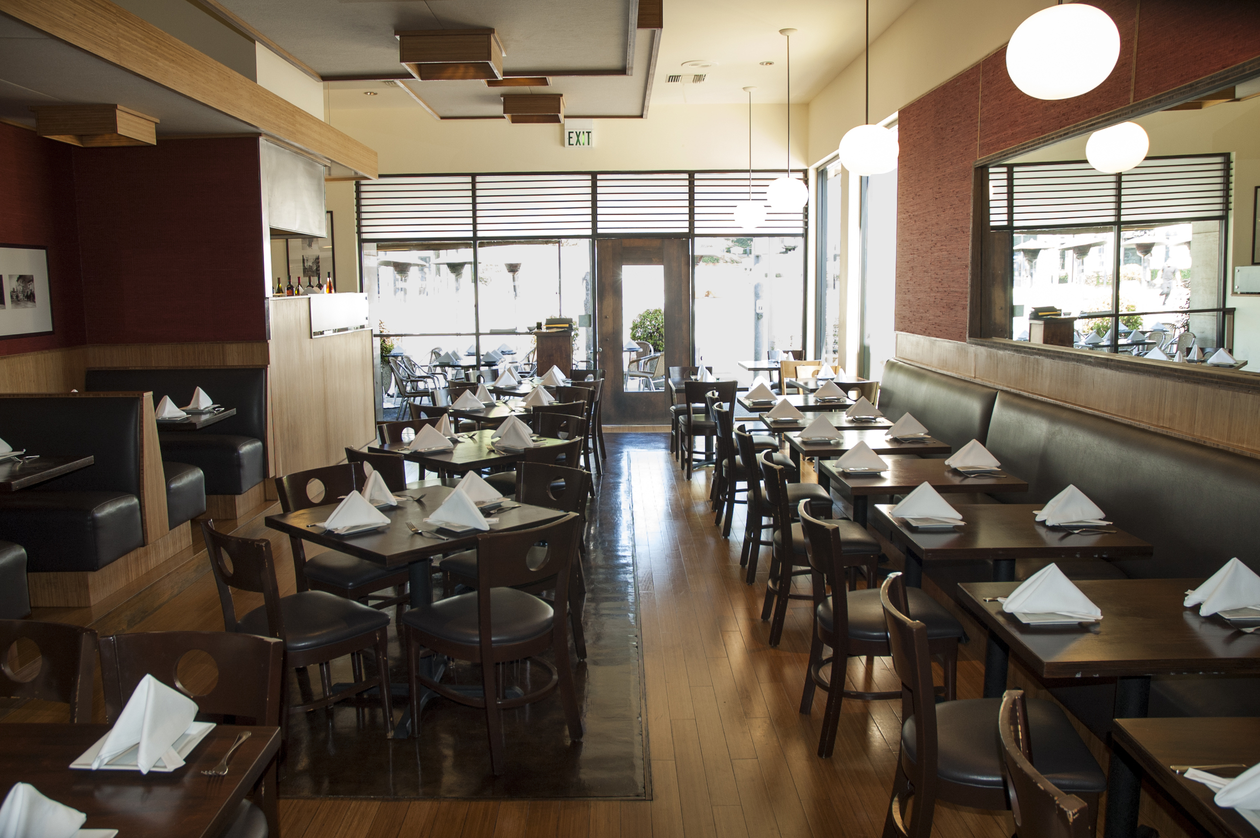 CLIENT: Chin Chin Grill LOCATION : 8618 Sunset Blvd West Hollywood, CA 90069 AREA: 2200 Sqft COMPLETED: 2004 PROGRAM: Restaurant CONTRACTOR: Milker and Sons: Chris Miller IMAGES BY: Kevin Stapleton