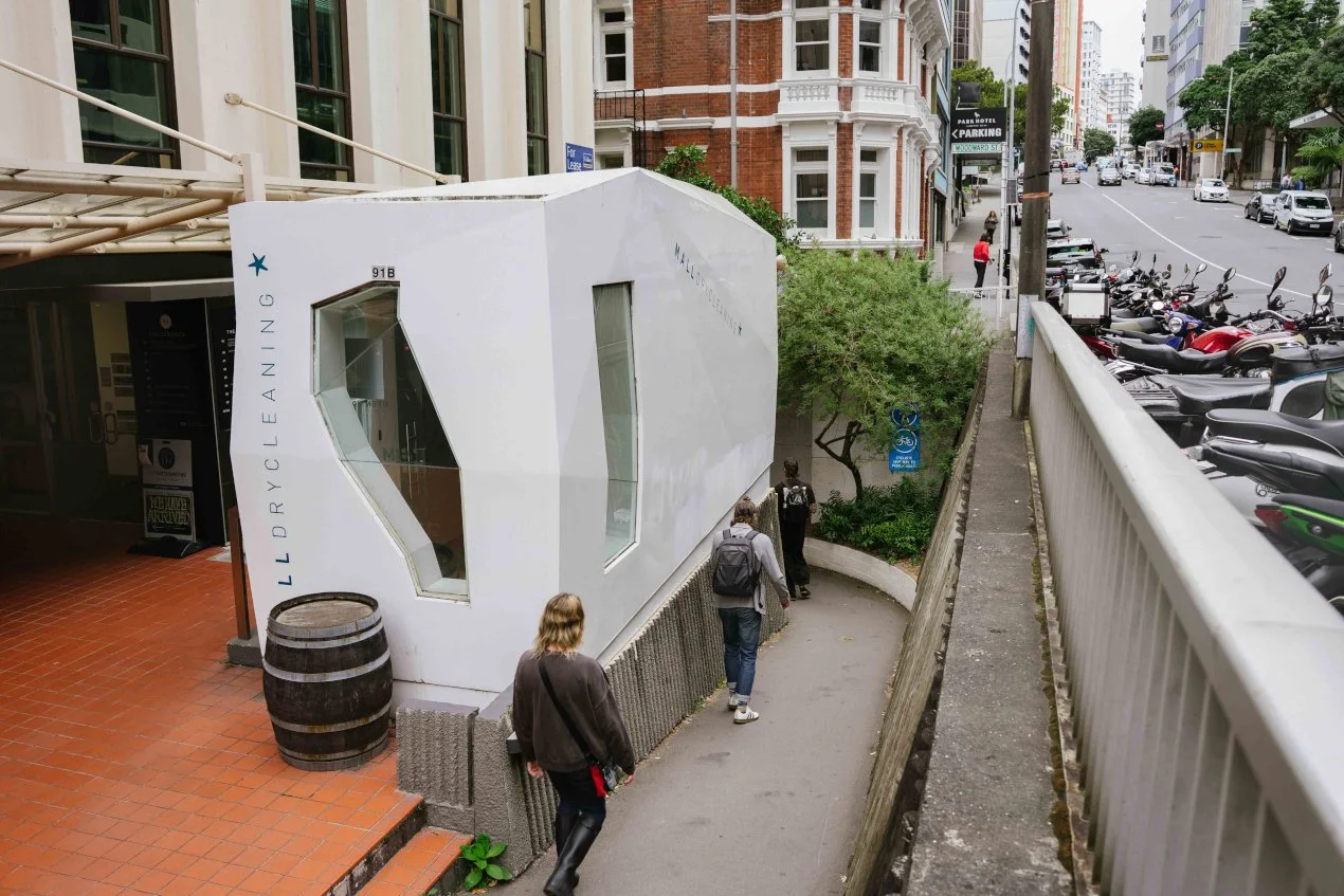 Igloo_Exterior_2.jpg