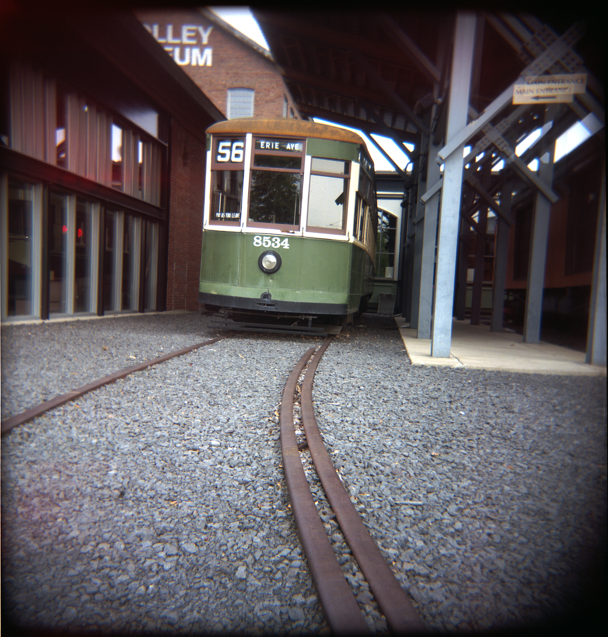 Epson_08222012_7290_Holga_Portra400_3.jpg