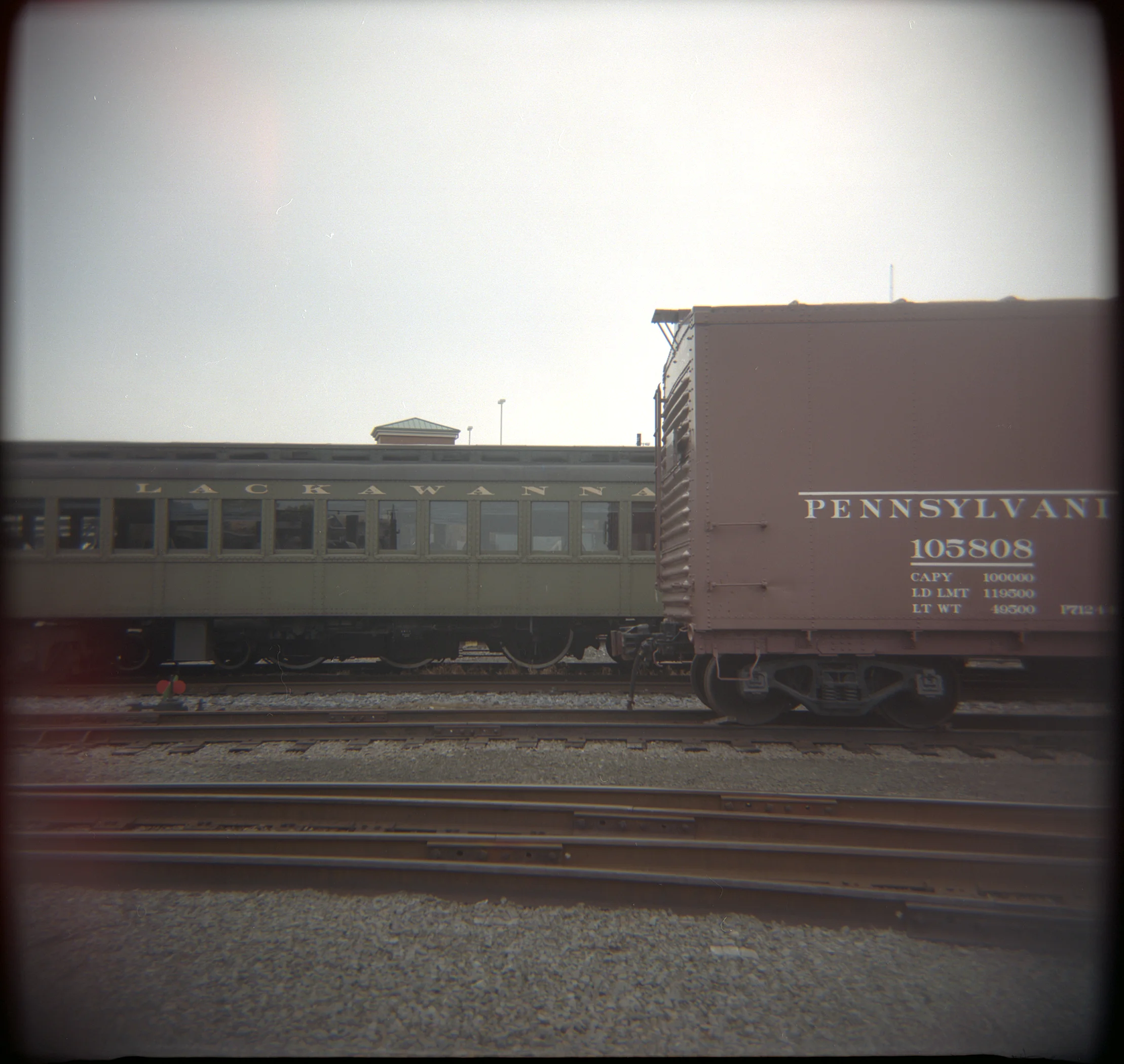 Epson_08222012_7290_Holga_Portra400_6.jpg