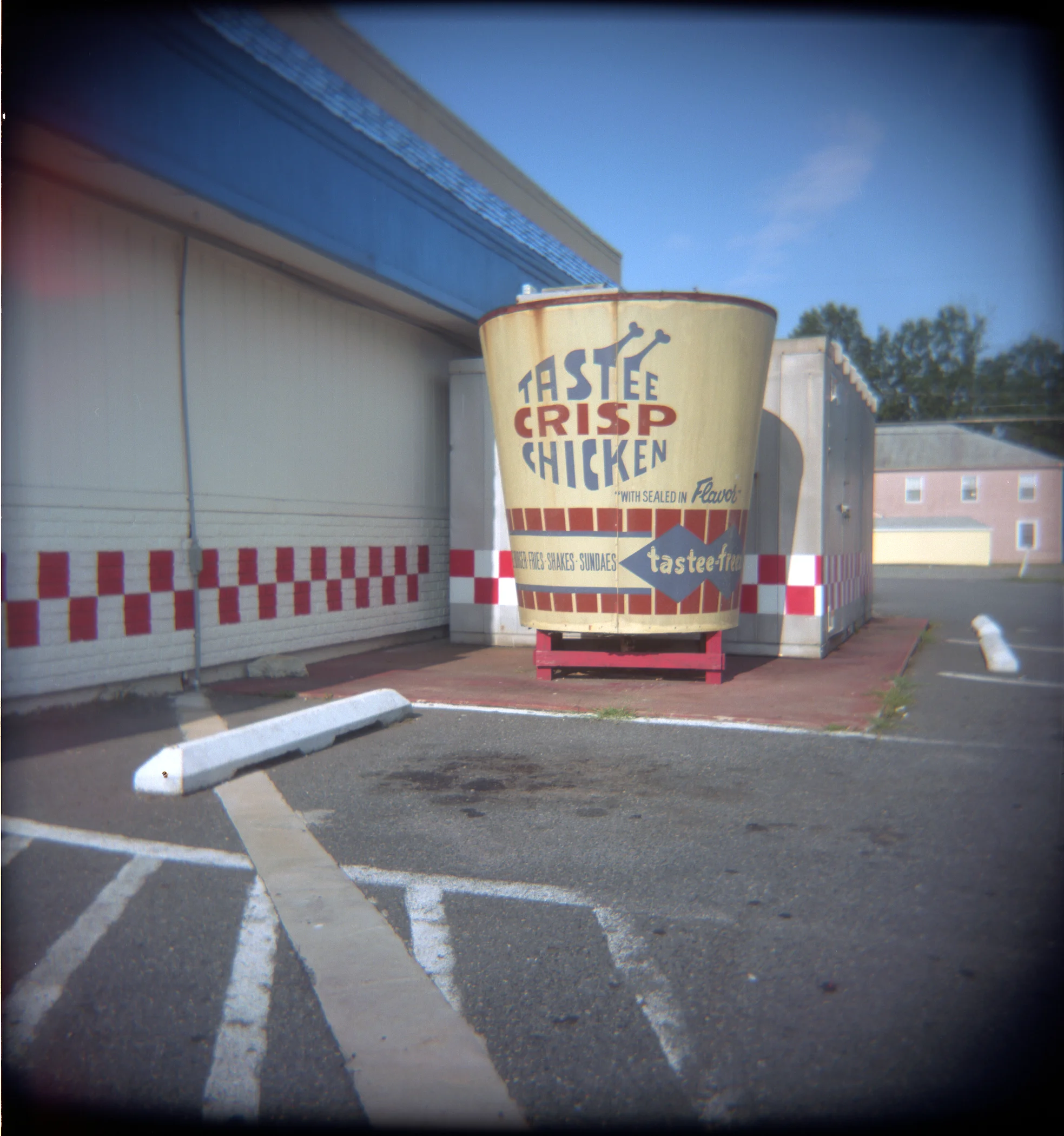 Epson_08192011_5077_Holga_Ektar_11.jpg