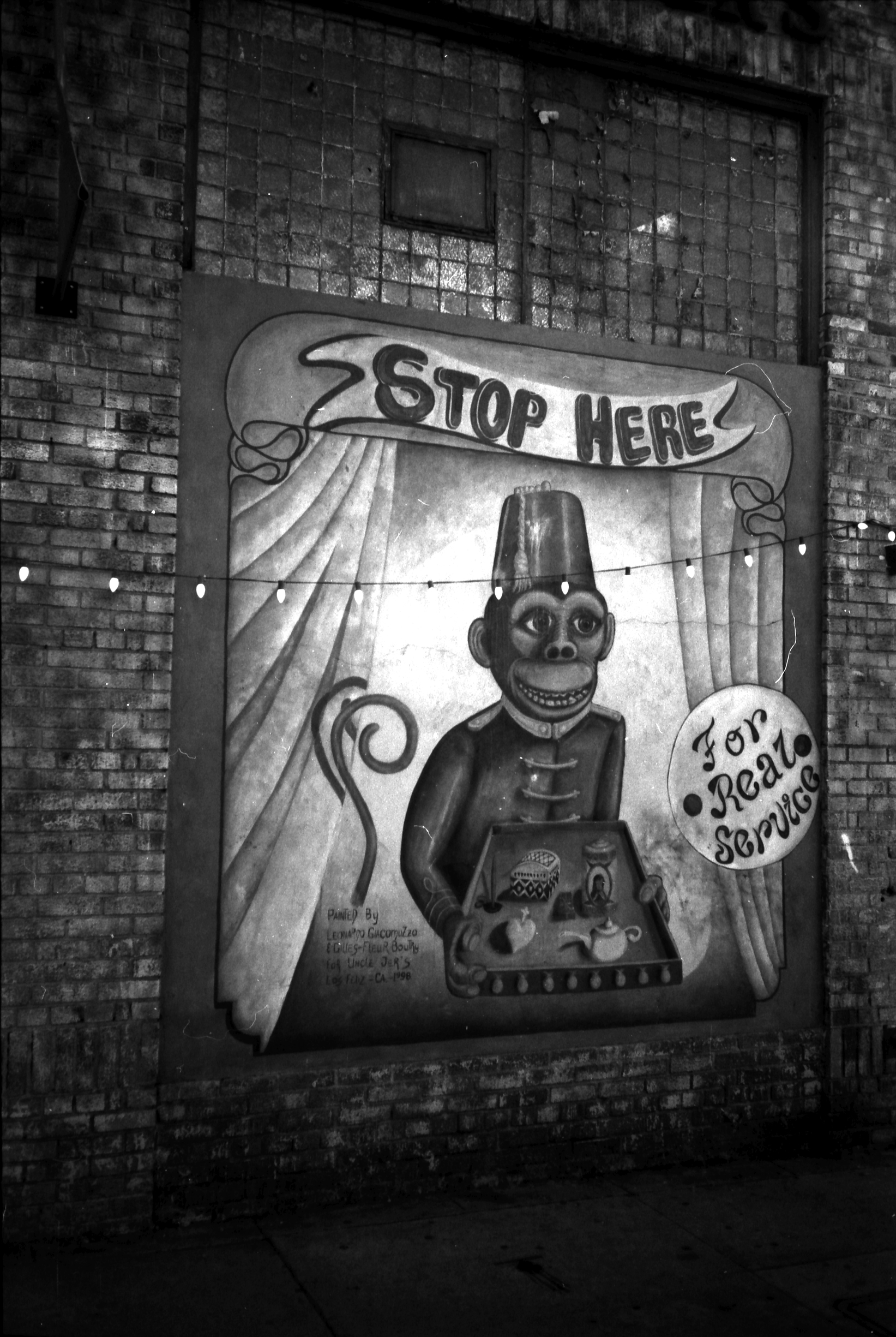 0212010_OlyXA2_Kodak125_6A.jpg