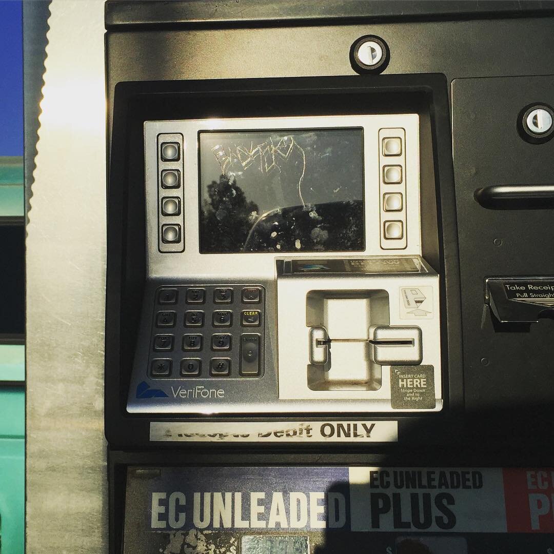 Getting #EMVready with a retrofit #VeriFone card reader?  Don't forget to order #DispenserShield in advance.  This customer's screens were vandalized after just 3 days.  #pcicompliance #verifonemedia #arcogas #screenprotector #fuelingfury