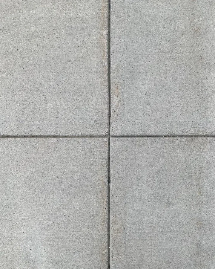 /
Walking while thinking:
There are no boundaries here,
only hand drawn lines.
/
#haiku #walking #animation #204frames #ahhhh #lookingdown #concrete #sidewalk #walkingisthebest #shotoniphone #madeoniphone