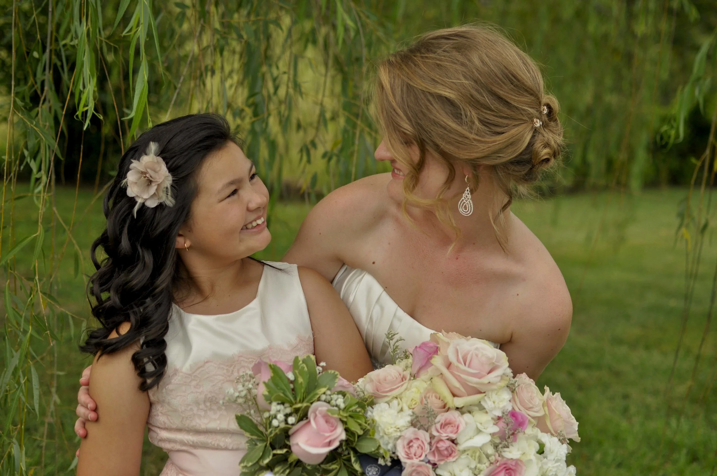 bride and flower girl