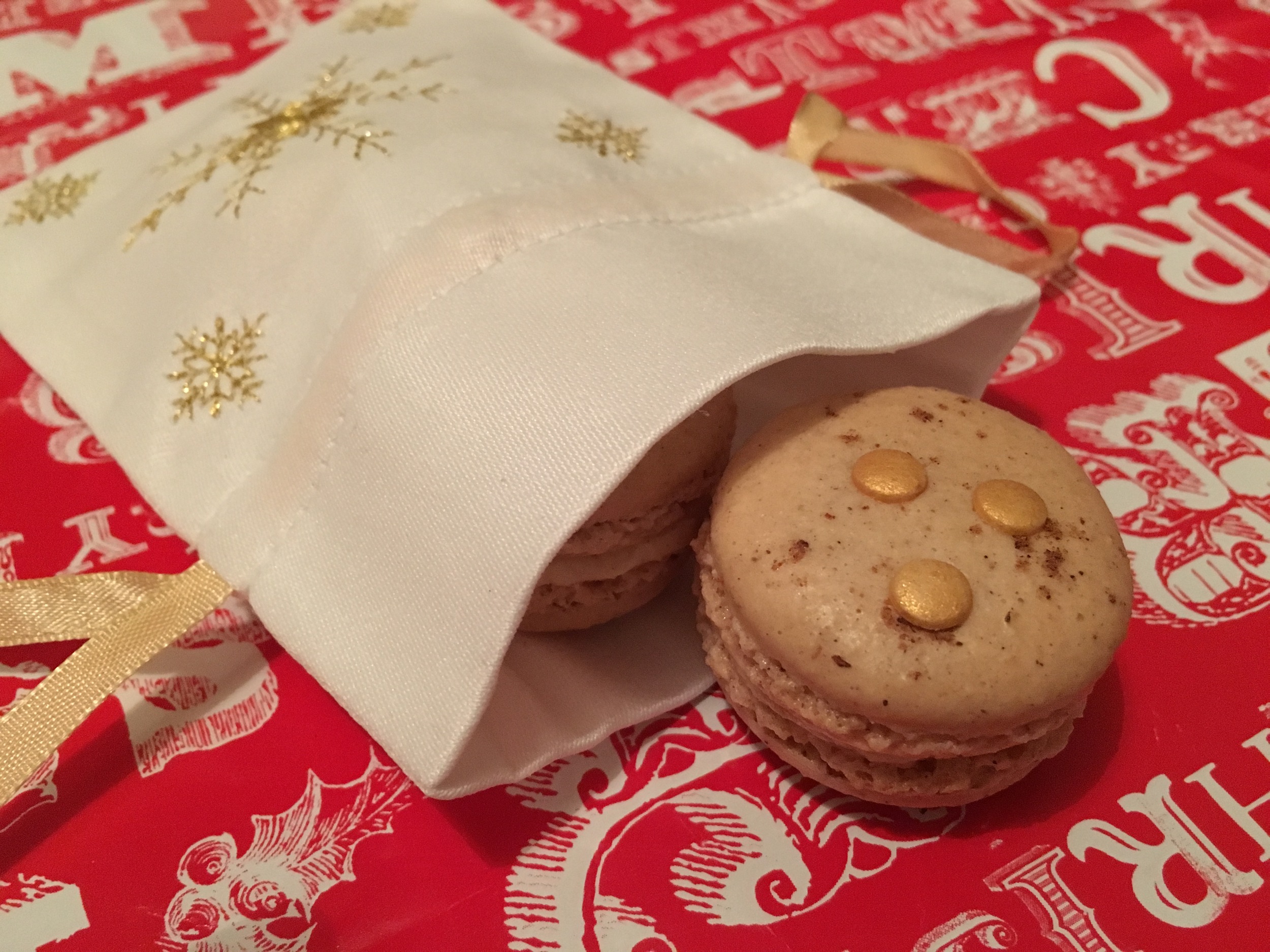 Christmas macarons