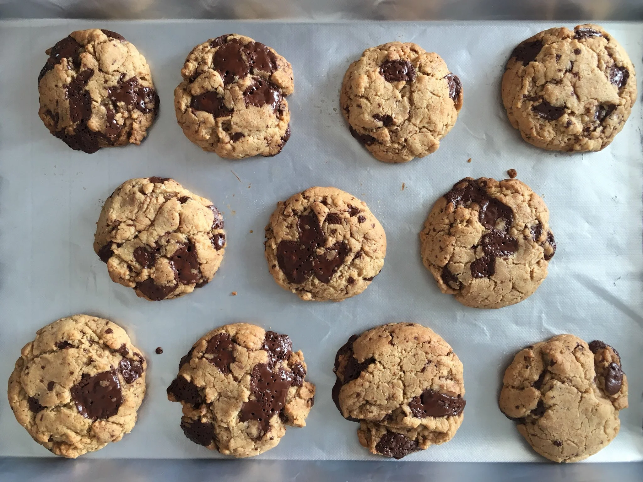 Vegan chocolate chip cookies