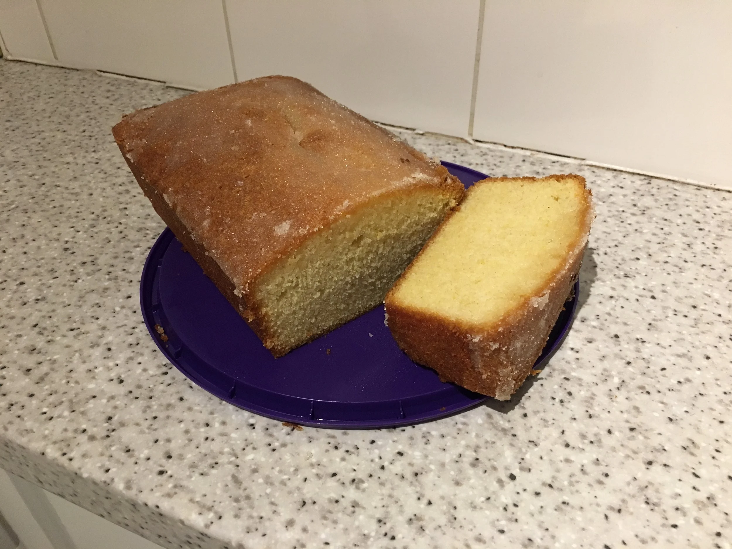 Lemon drizzle cake