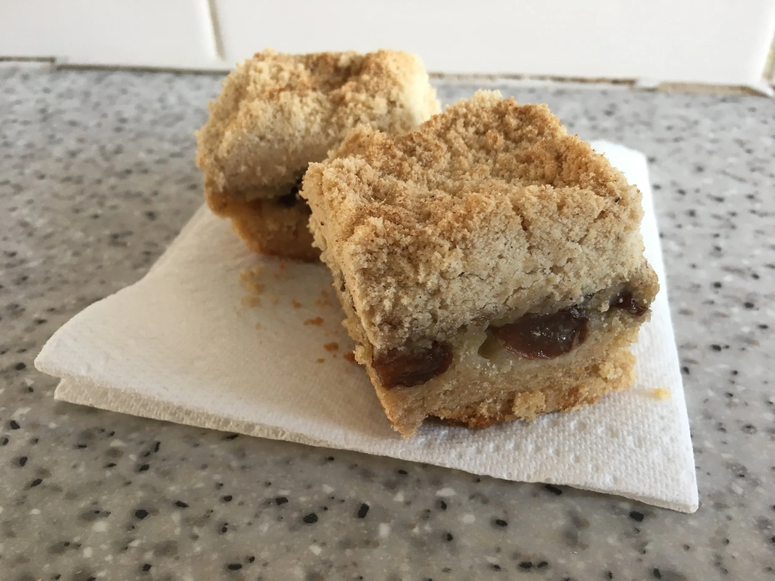 Apple streusel bars