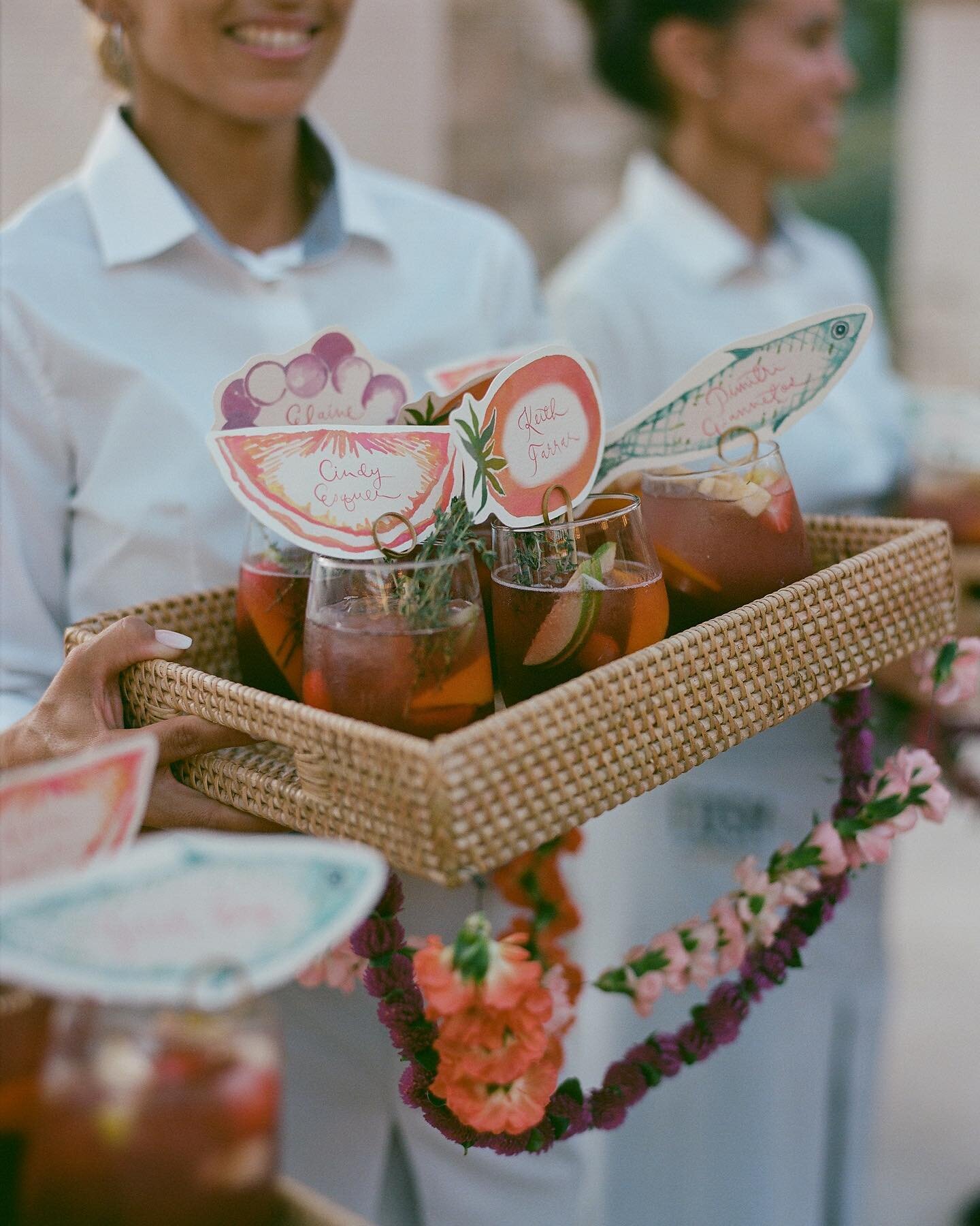 Joey y Steven (aka Esteban)🕺💃: a rehearsal dinner🥘 PS DO NOT serve paella at night while in Spain. It is not traditional and they will kick you out.😂 DO welcome guests with sangria, however (cute illustrations of 🐟 and 🍅 as escort cards optiona