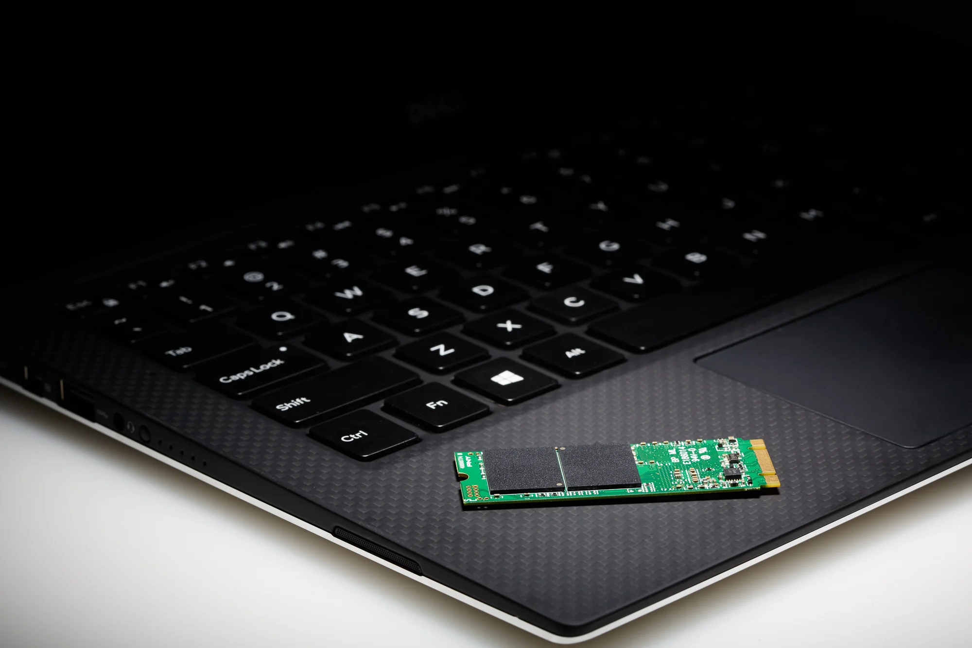 15C1131-PNY-SSD-OUTTAKE.jpg