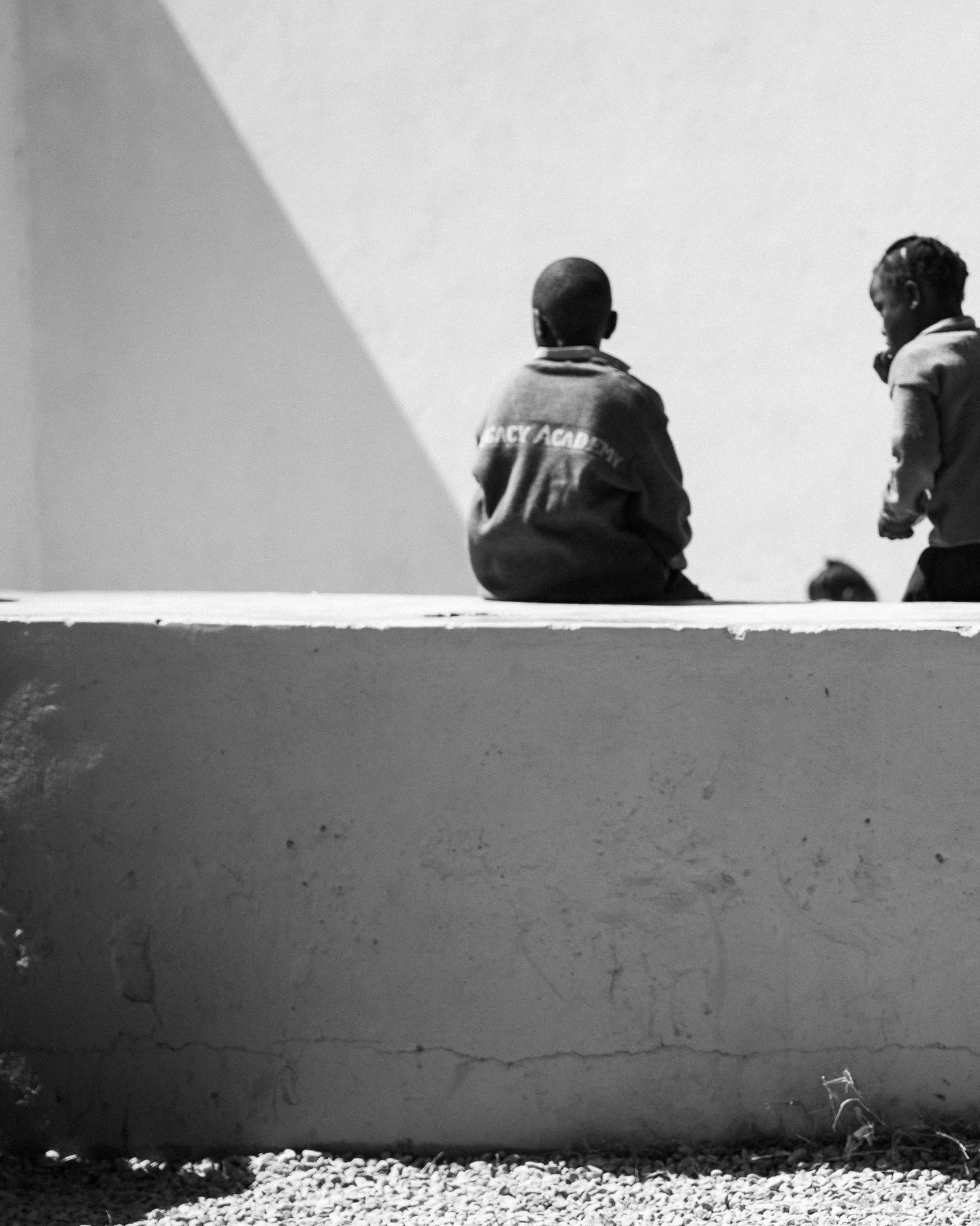 #blackandwhite #blacklandwhitephotography #graphic #africa #lusaka @riseagainsthunger #familylegacy @africa