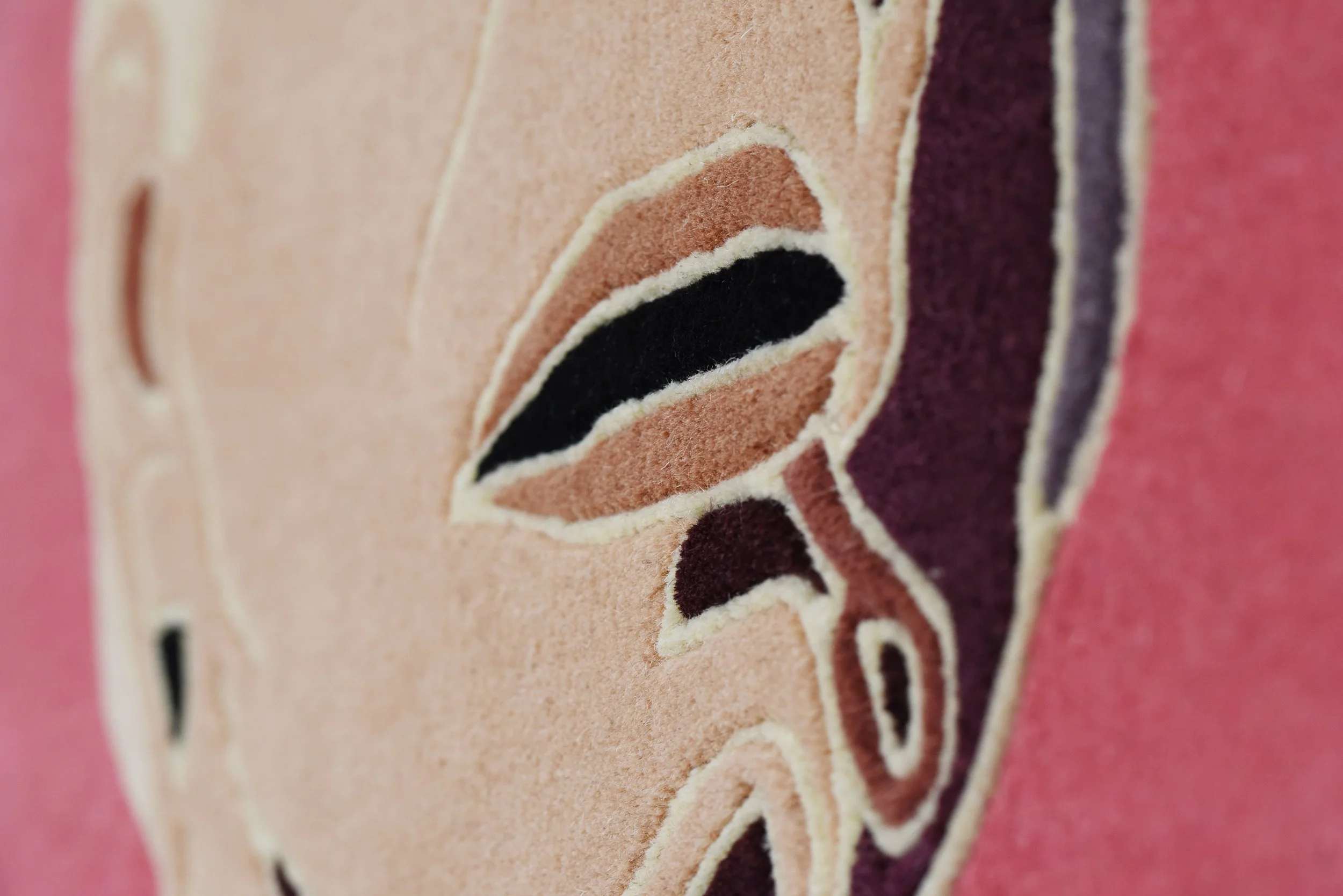 *close up [PINS AND NEEDLES]