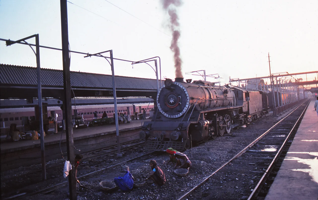 gatheringcoal.jpg