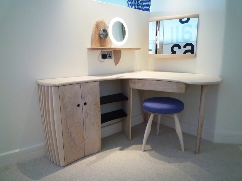 Vanity area