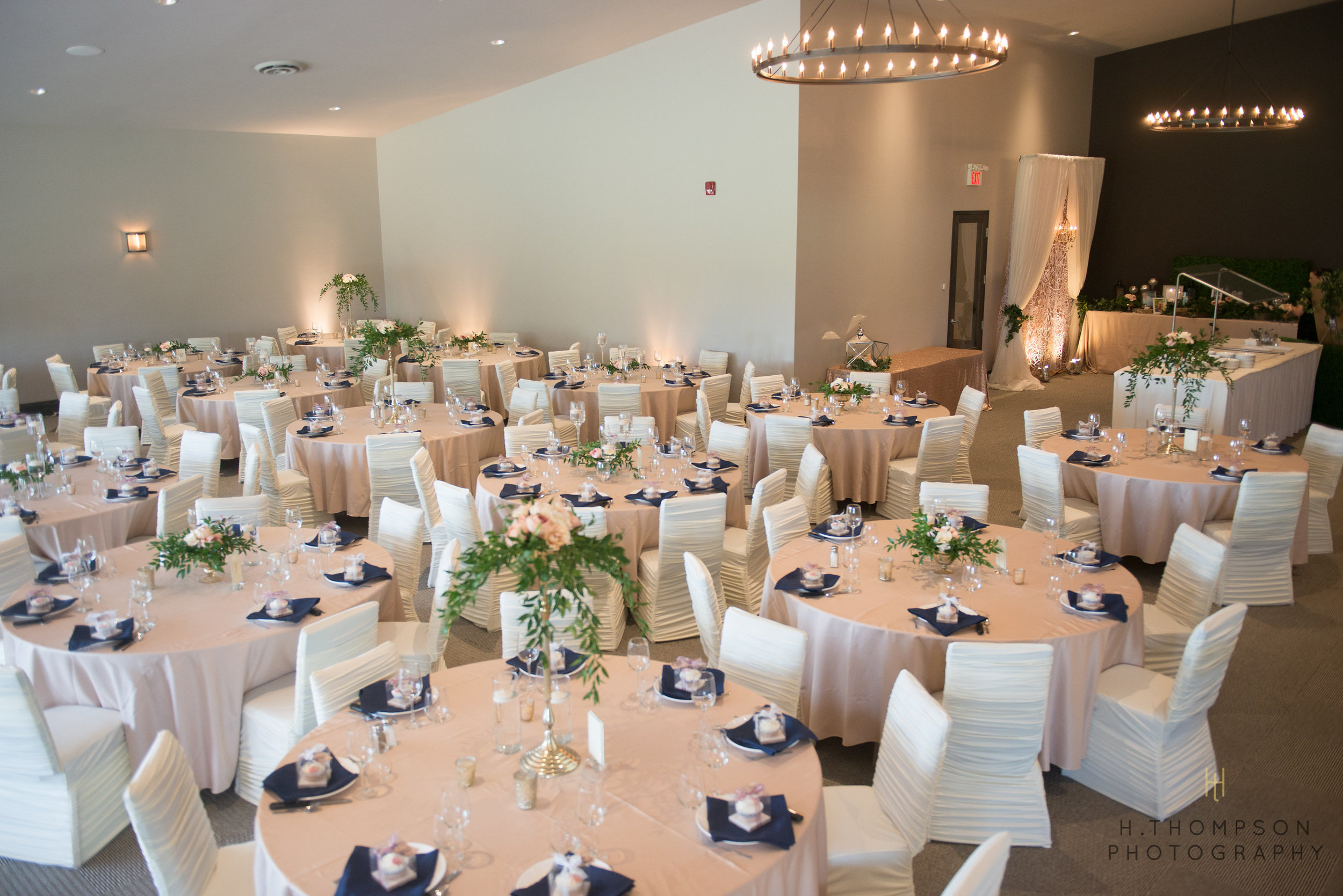 Banquet_Room-12.jpg