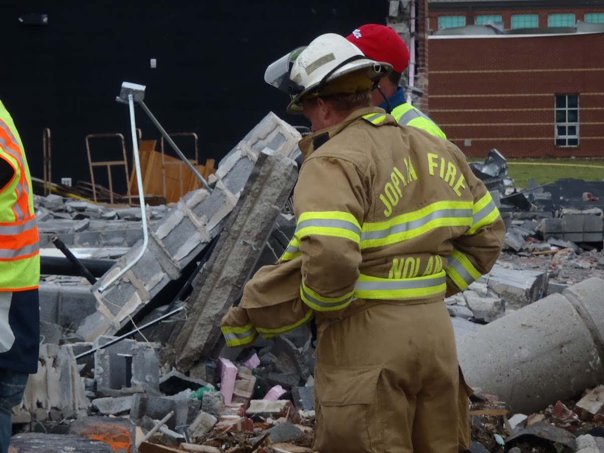 Joplin, MO fire dept. responding to tornado with K9 Scout