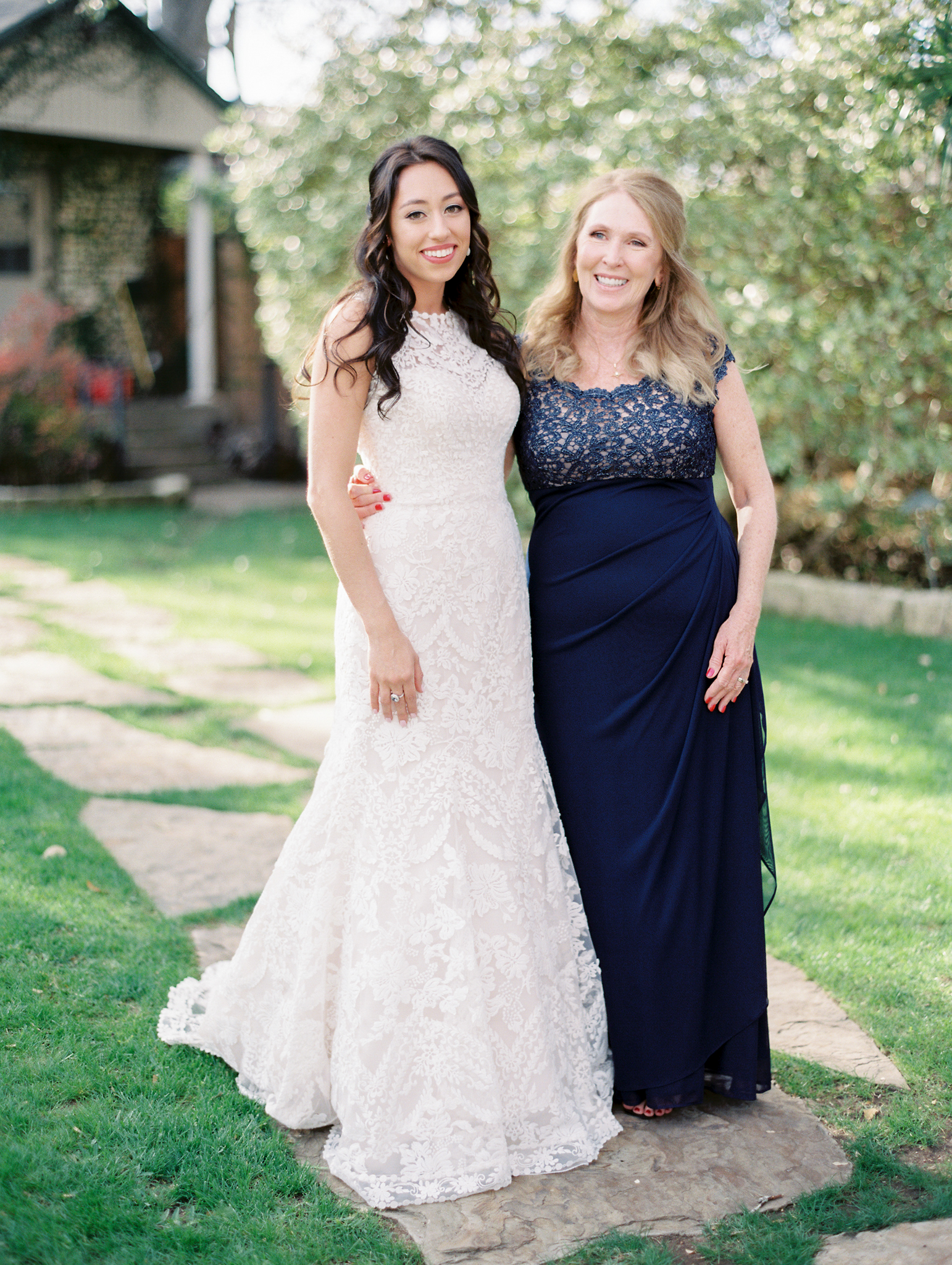 Hummingbird-House-Wedding-M-M-170.png