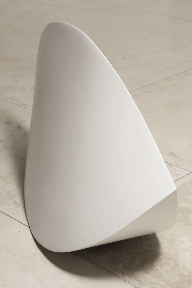 Serpentina, 2007. Fiberglass, resin and polyurethane 38.5 x 79 x 24.5"