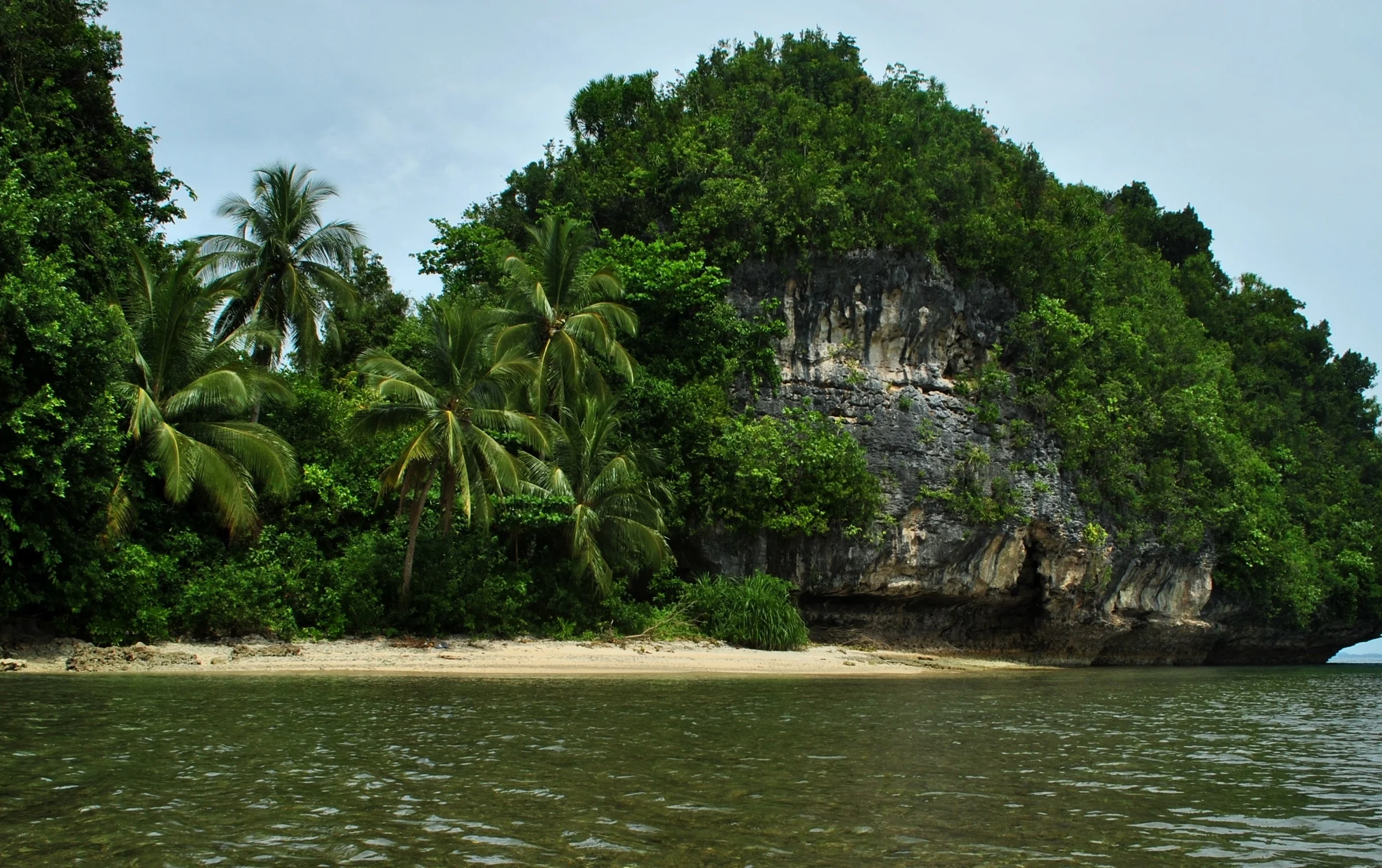 Marabut rock islands in Samar (Photo by Bernard L. Supetran)