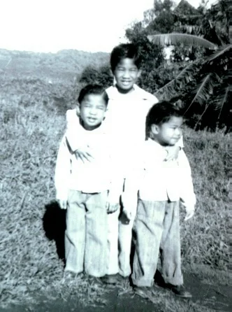 The LaCuesta boys, Wesley (center), Pete (left) and Lloyd (the author) growing up in Hawaii. (Courtesy of Lloyd LaCuesta)