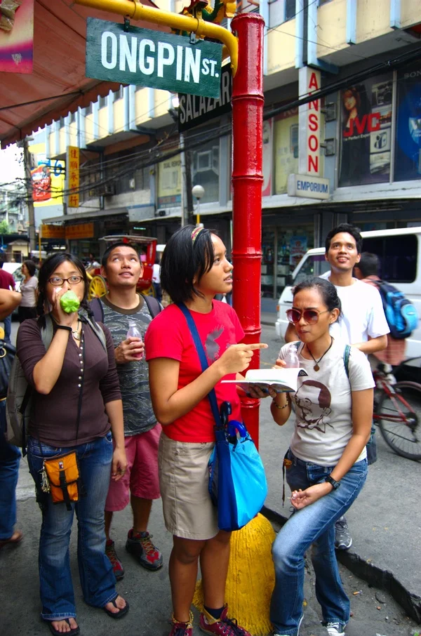 Enough food choices to last a lifetime can be found in Binondo. (Photo by Kian Vicera)