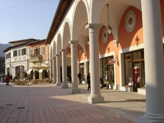 Barberino Outlet Mall. (Source; www.tripadvisor.it)