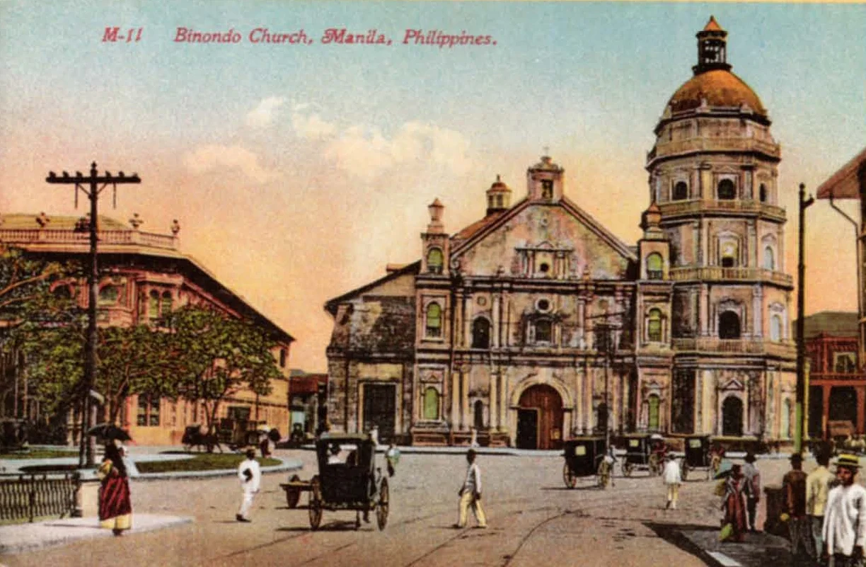 Binondo church in 1909, with the Insular Cigar Factory to its left