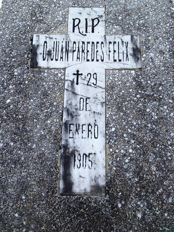 The grave of Don Juan Paredes Felix in Bangued  (Photo courtesy of Paulynn and Gloria Sicam)