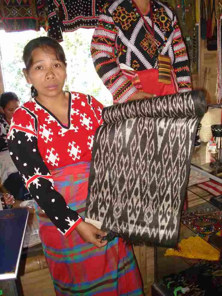 [PARTNER] Show ‘Em What Weave Got — Positively Filipino Online