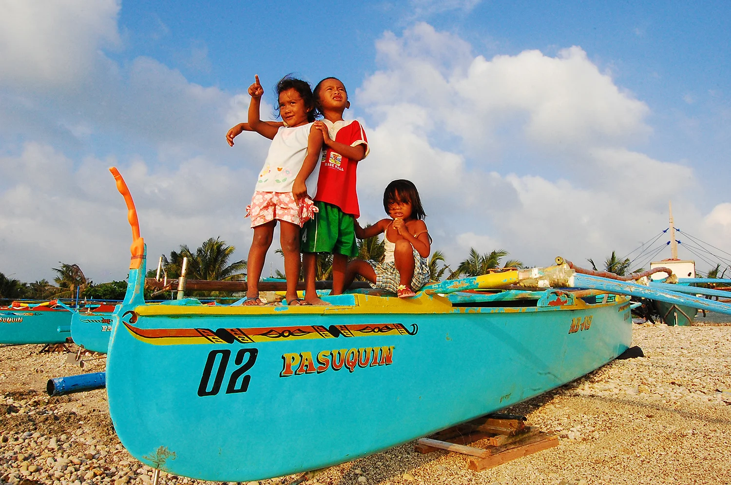 WWF aims to enhance current boat-making technology to ensure that tomorrow’s bancas are ready to weather the waves of the future. (Gregg Yan / WWF-Philippines)