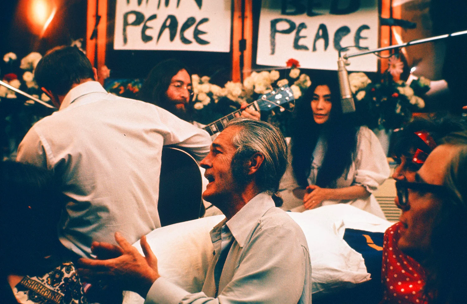 John Lennon and Yoko Ono recorded "Give Peace a Chance" during protest movements of the 60s (Photo by Roy Kerwood/ Creative Commons 2.5 )