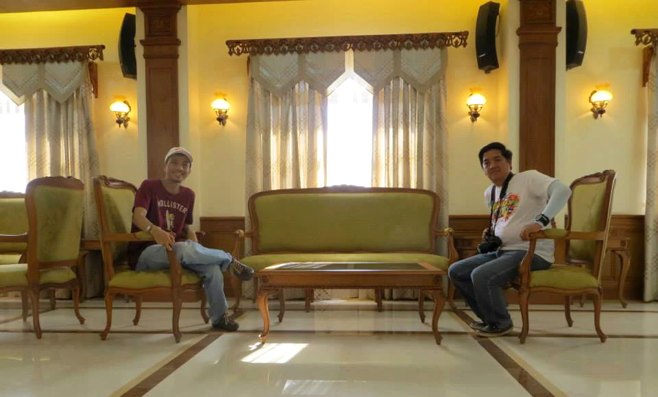Lounging at Urduja Palace (Photo courtesy of Excel Dyquiangco)