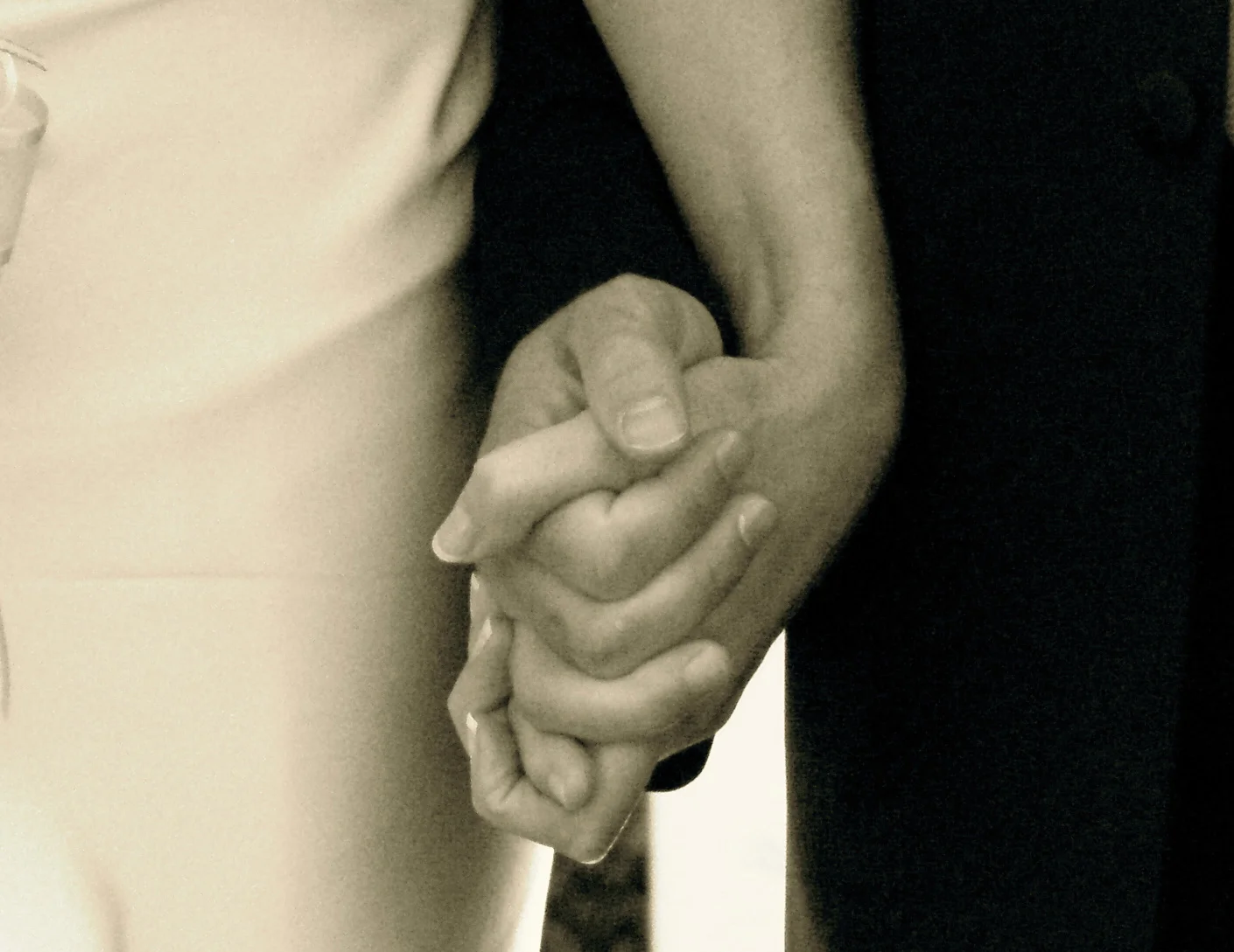What's your excuse when you are caught holding hands with someone else? (Photo by s349142)