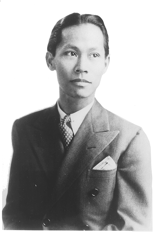 Carlos Bulosan (Reprinted from Filipinas Magazine )