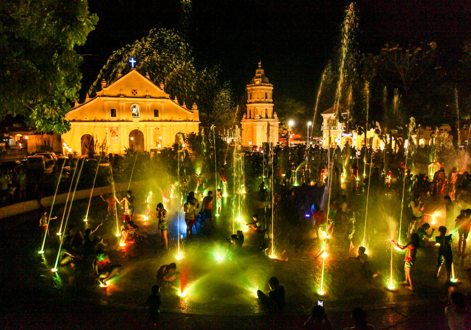 "Fountain Fun in Ilocos" (Photo by Ardie Lopez)